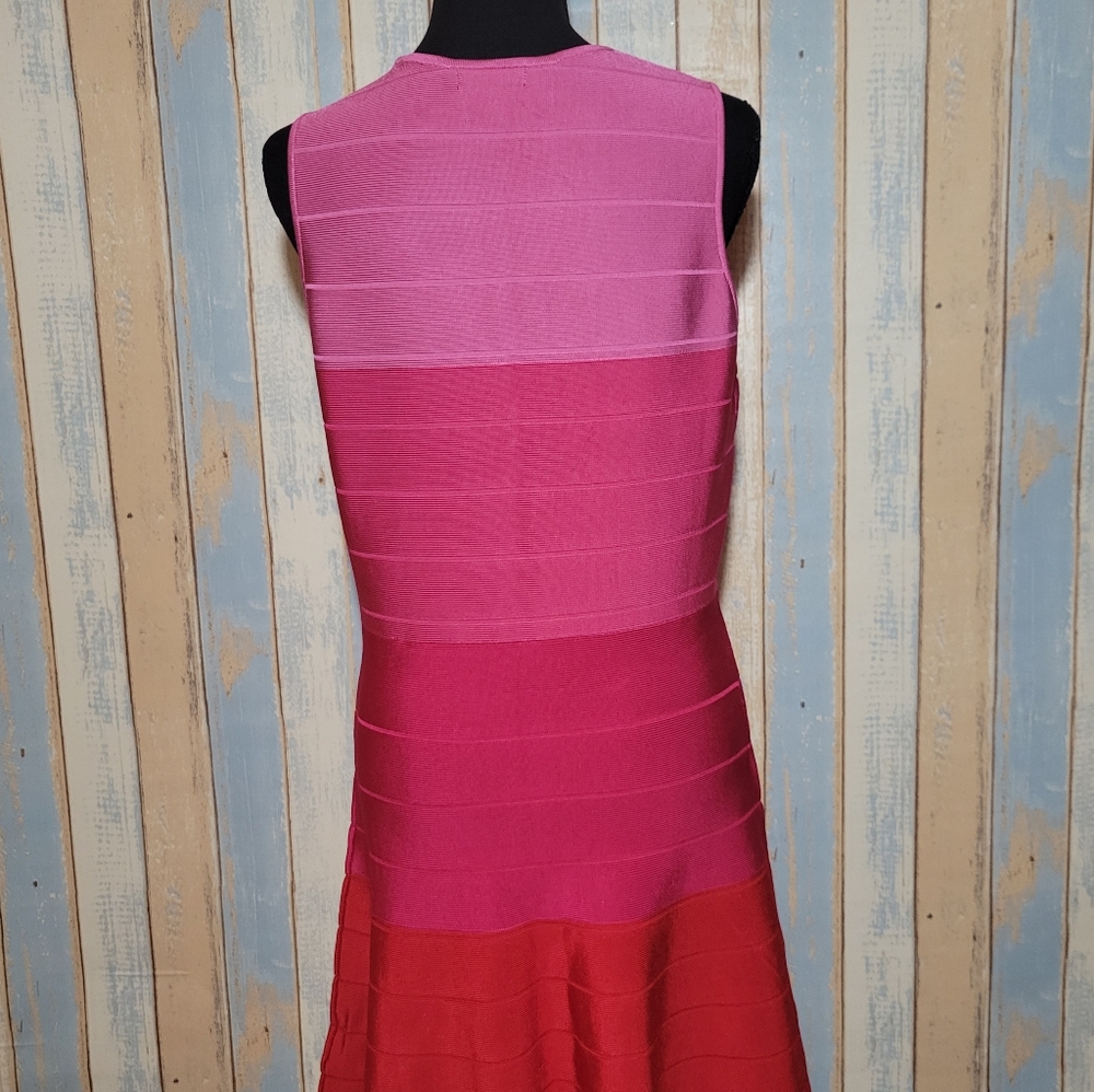 Dress - Picture 2 of 4